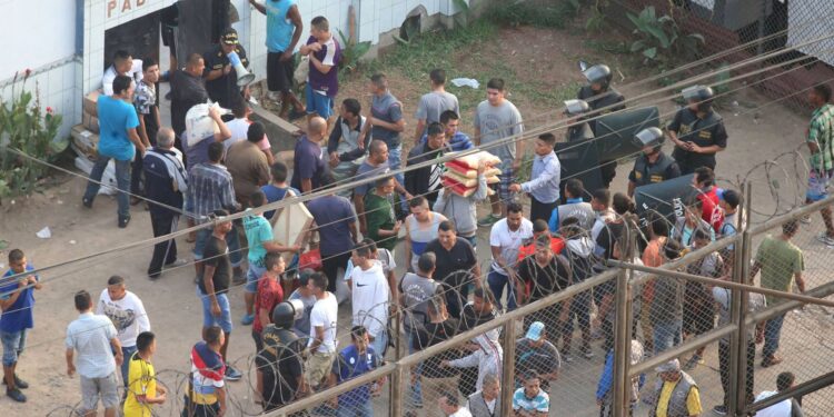 Presos deben ser aislados Foto: Andina.