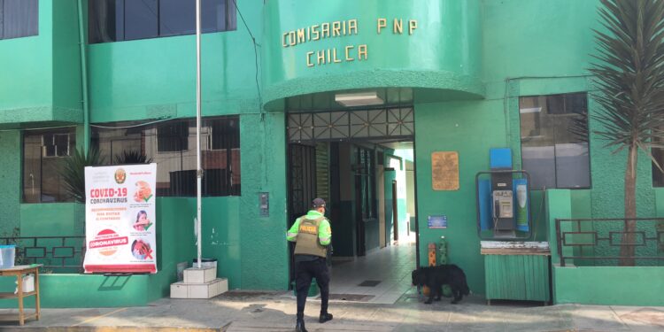 Un policía hospitalizado y al menos 15 en aislamiento por coronavirus en Chilca