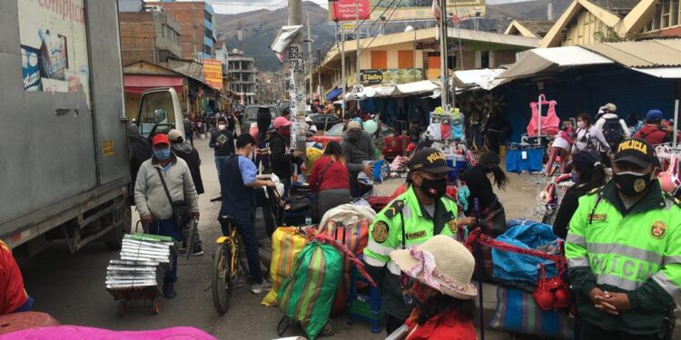 Doce centros comerciales en Huancayo ya comenzaron a funcionar