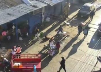 [Vídeo] Sujeto roba celular a transeunte, pero cámaras lo captan y es detenido