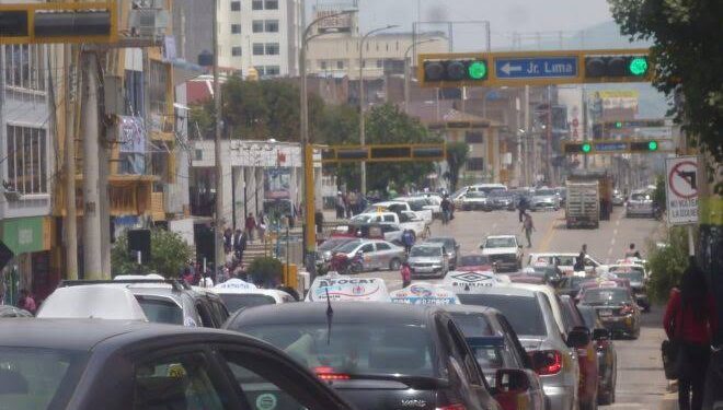 Pasajes de transporte público subirán hasta en un 100% en sus costos