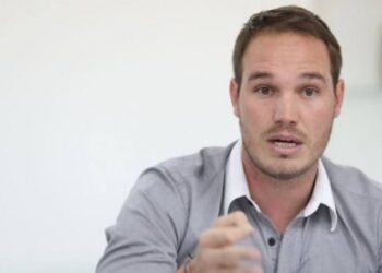 George Forsyth da positivo a covid-19 a solo una semana de las elecciones