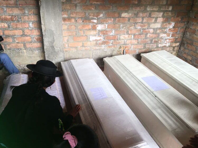 En medio de mucho dolor familiares reciben cuerpos de cinco víctimas del Vraem [GALERÍA]