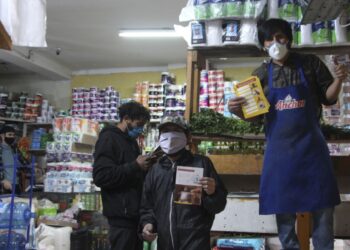 Desde hoy establecimientos comerciales podrán atender hasta las 9 de la noche