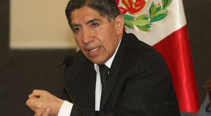 Avelino Guillén juramentó como nuevo ministro del Interior