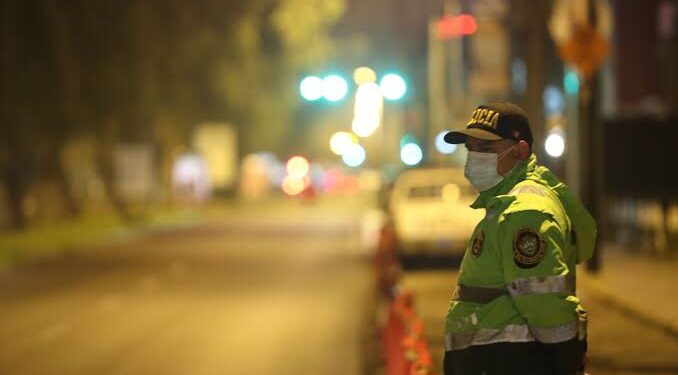 Gobierno suspende el toque de queda por COVID desde mañana
