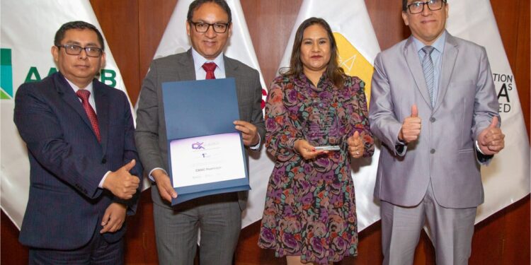 Caja Huancayo se alza con el primer puesto en el índice de la excelencia del cliente 2023