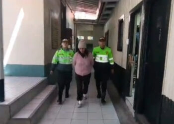 MUJER ASESINA A SU PAREJA DE UNA PUÑALADA EN LA PIERNA TRAS FUERTE DISCUSIÓN 