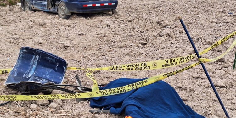 Delincuente muere al chocar contra poste vehículo que acababa de robar