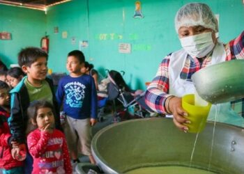HUANCAYO: MADRES DE LOS PROGRAMAS VASO DE LECHE Y COMEDORES POPULARES DEBERÁN ESPERAR HASTA MARZO PARA ENTREGA DE PRODUCTOS