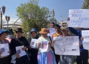Huancayo: Escolar lleva desaparecida más de 20 días y padres la buscan desesperados