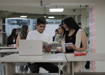 Universidad Continental lanza programa “Centro de Excelencia UC” para apoyar a postulantes de PRONABEC