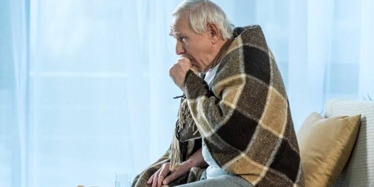 Bajas temperaturas: Más de 100 fallecidos por neumonía, los más afectados adultos mayores