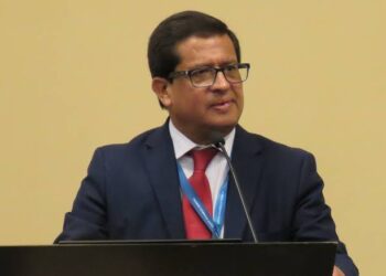 Ratifican a Jorge Solís como presidente del Directorio de Caja Huancayo para el periodo 2025