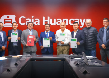 Caja Huancayo obtiene máximo reconocimiento del programa Huella de Carbono Perú -periodo 2023