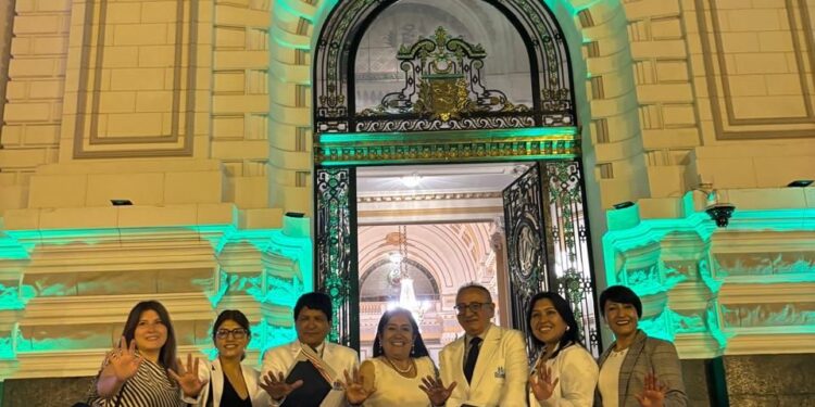 Congreso de la República reconoce a EsSalud por encabezar Atención de pacientes con enfermedades raras y huérfanas