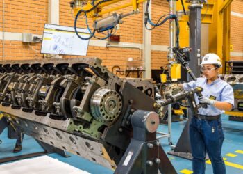 Día de la Mujer: Ferreyros, seis estrategias para promover la inclusión femenina en industrias “duras”