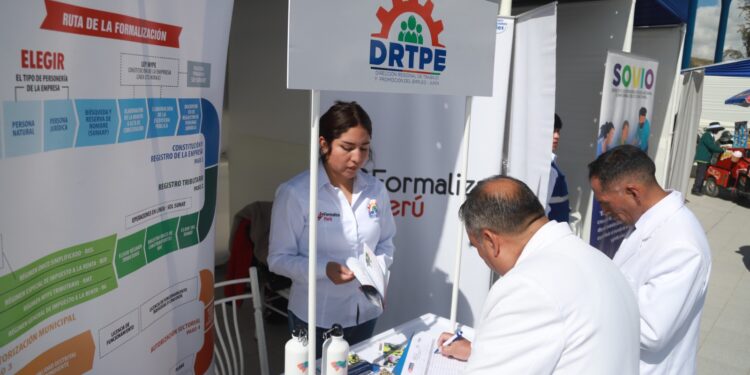 Este viernes 6 de junio emprendedores de la selva central podrán acceder a formalización en el “Festi Trabajo”