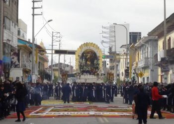 Este sábado: Señor de los Milagros recorrerá Huancayo en procesión extraordinaria por centenario de su Hermandad
