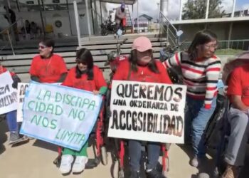 Personas con discapacidad en El Tambo  exigen accesibilidad: ordenanza duerme hace más de un año