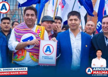Julio De la Rosa lanza su precandidatura y sacude la gestión de Dennis Cuba
