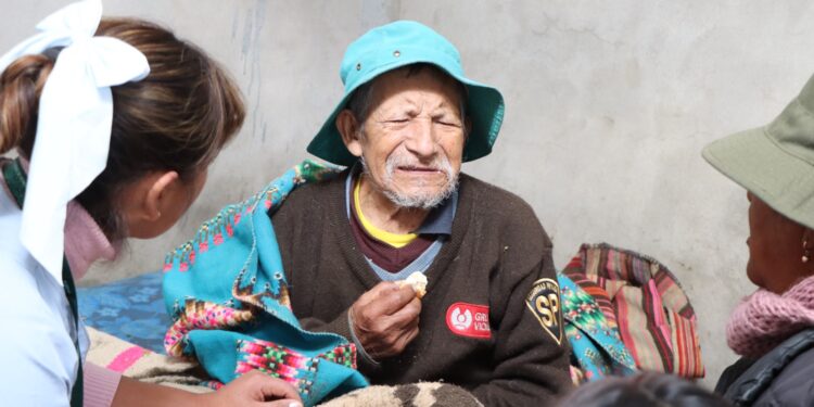 De la soledad al abrigo: don Apolinario encuentra un nuevo hogar a sus 80 años