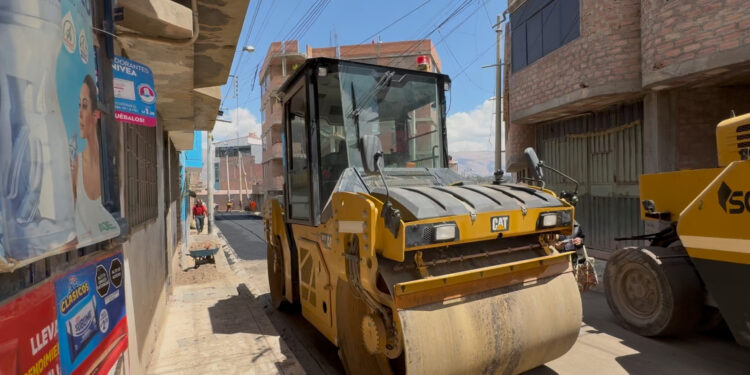 Huancayo: detienen a dos funcionarios de Transportes por presunto uso ilegal de maquinaria en obra