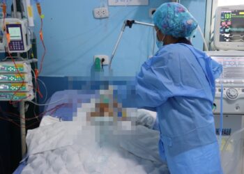 Menor de 3 años sobrevive tras caer de puente Chanchas y ser operada de emergencia en El Carmen