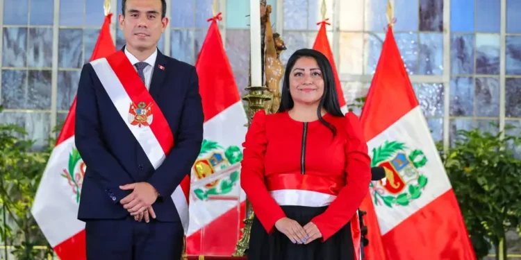 Denisse Miralles titular del Ministerio de Economía comprometida con Adjudicaciones OXI a “Empresas Cascaron”