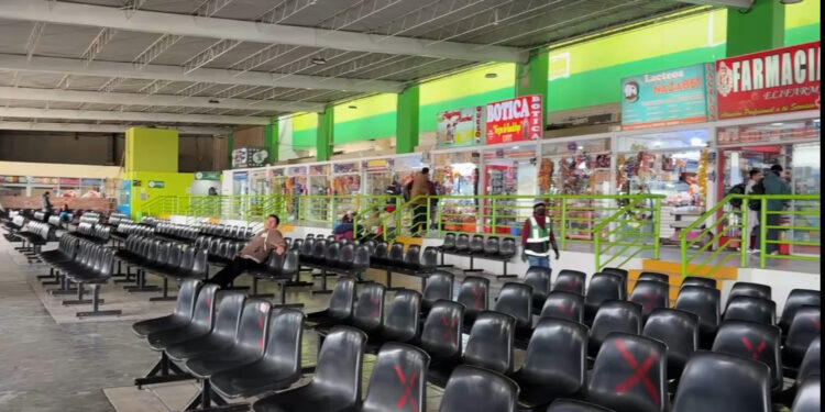 Lluvias dejan al descubierto deficiencias en el terminal terrestre de Huancayo