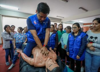 EsSalud: Escuela de Emergencia capacitó a más de 13 500 profesionales de la salud en lo que va del año