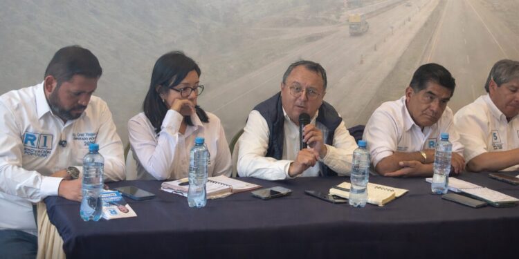 Candidatos de Renovación Popular salen a “corregir” declaraciones de López Aliaga sobre Carretera Central