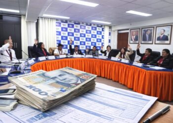 Consejeros regionales de Junín gastaron más de S/ 335 mil en fiscalización durante el 2025