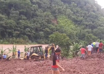 Tragedia en la Selva Central: huayco sepulta a familia mientras carreteras colapsan