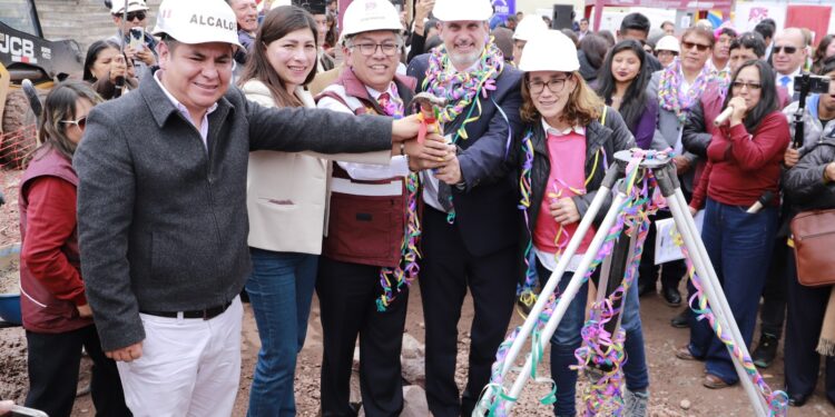 UTP y Gobierno Regional del Cusco inician modernización de colegio en Cusco