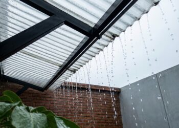Lluvias intensas: medidas básicas de prevención y señales de alerta para proteger tu vivienda