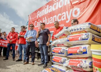 Caja Huancayo lleva ayuda a familia afectadas por lluvias