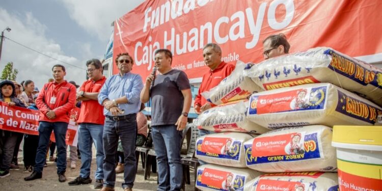 Caja Huancayo lleva ayuda a familia afectadas por lluvias