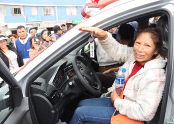 Madre chilquense gana auto cero kilómetros y desata emoción en el cierre de Cuasimodo 2026