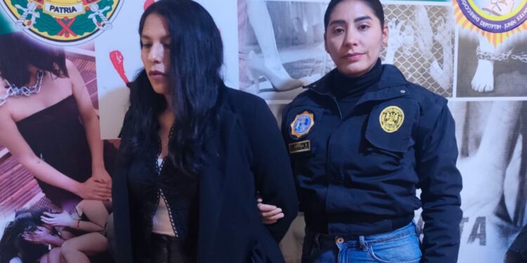 FALSA ABOGADA CAE EN HUANCAYO: INGRESÓ A DEPENDENCIA POLICIAL Y FIRMÓ ACTAS CON IDENTIDAD AJENA