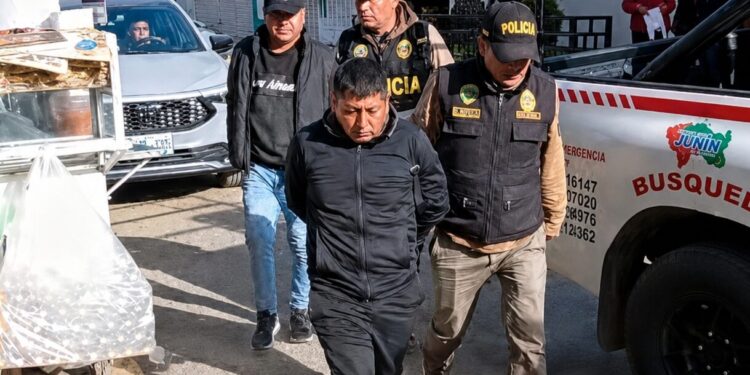 Caen tras presunto robo en combi: Grupo Terna captura a dos señalados como “Los Saracas del Valle” en Huancayo