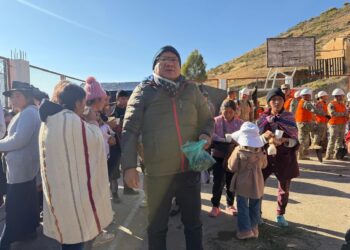 RAFAEL MEZA LLEVA AYUDA HUMANITARIA A FAMILIAS AFECTADAS POR EL SISMO EN PUMPUNYA