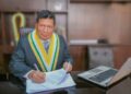 JNE RETIRA LA CREDENCIAL DE JULIO LLALLICO COMO ALCALDE DE EL TAMBO