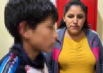 Madre denuncia brutal agresión contra su hijo: grupo de escolares lo dejó herido