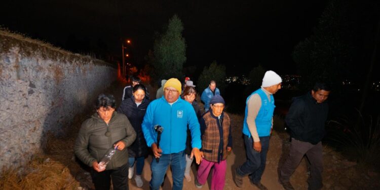 EL TAMBO: RAFAEL MEZA LLEVA SU PROPUESTA A LA MEJORADA ALTA TRAS PEDIDO DE VECINOS Y DIRIGENTES