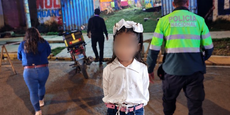 BUSCAN A NIÑA DE TRES AÑOS DESAPARECIDA TRAS ASISTIR A FIESTA PATRONAL EN OCOPILLA