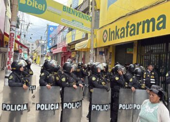 ALLANAN NEGOCIOS DEL PASAJE ANDALUZ Y DETIENEN A 11 PRESUNTOS INTEGRANTES DE “LOS INTOCABLES DEL CENTRO”